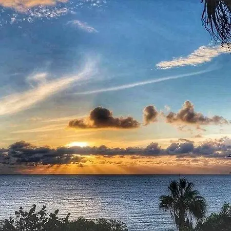 Paradise Nyaraló *